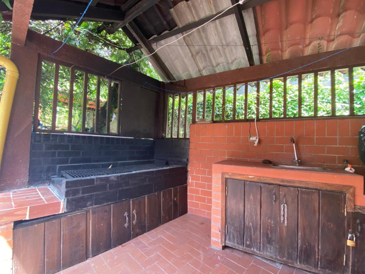 Finca Villa Chalet Del Rio Cali Farm Villa Chalet Cali River Zewnętrze zdjęcie